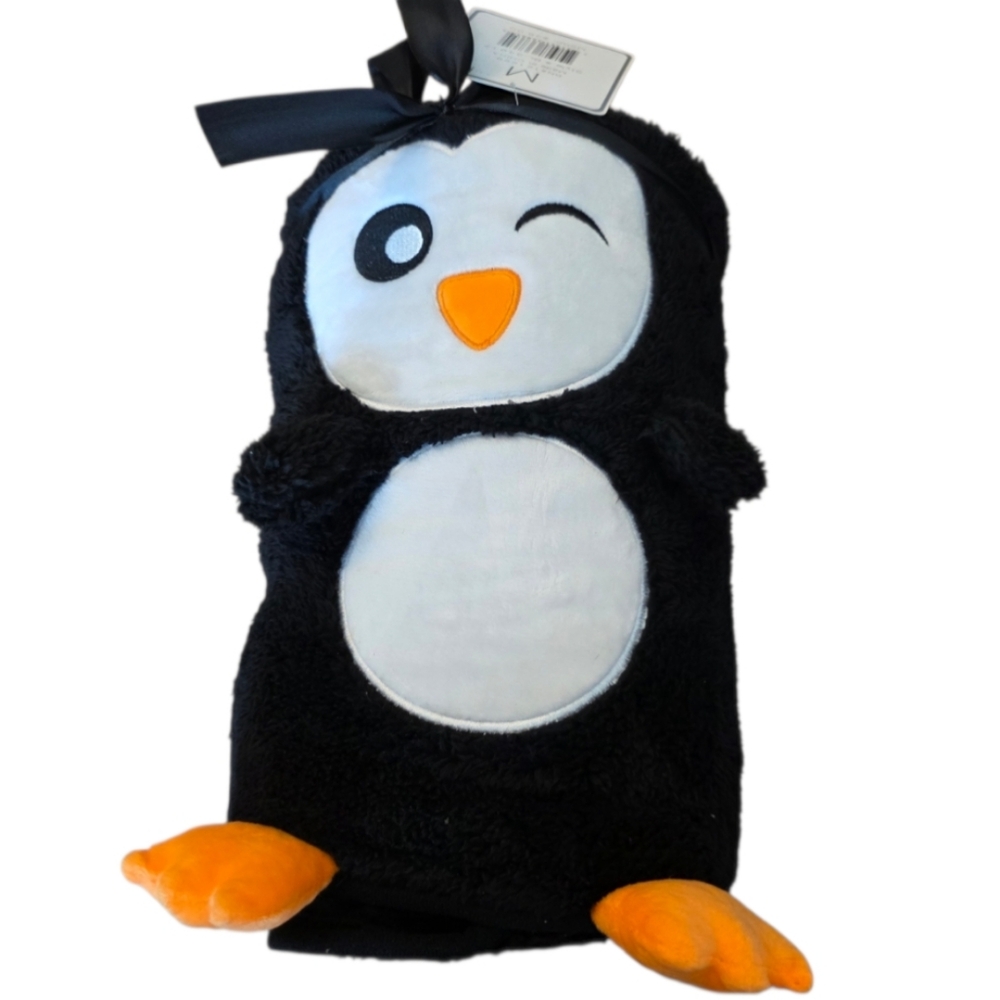 IJAK “It’s Just A Kiss” Penguin 3D Animal Sherpa Blanket NWT Plush Throw Medium - Picture 3 of 10